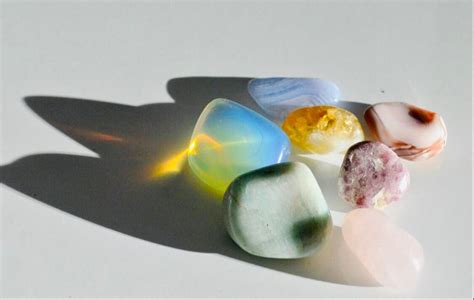 Gemstone Guide