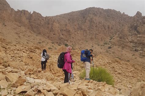 Wadi Adventure - Trip - Tiwi to wadi bani Khalid Hiking