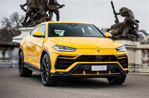 2019 Lamborghini Urus First Drive Review | Automobile Magazine