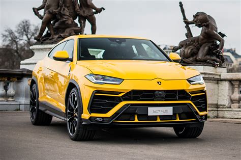 2019 Lamborghini Urus First Drive Review | Automobile Magazine