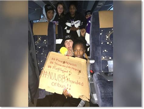 Bus carrying Niagara University women's basketball team stranded during ...