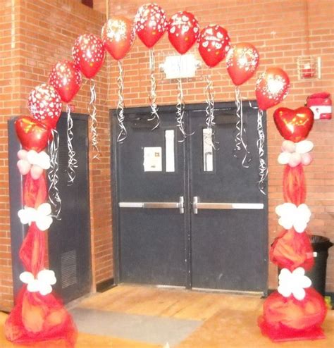 20+ Outstanding Valentines Day Decor In My Entrway | Valentines school, Dance decorations ...