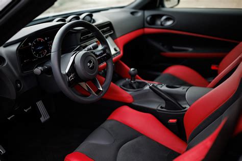 New Photos: 2023 Nissan Z Red Accent Interior : FairladyZ