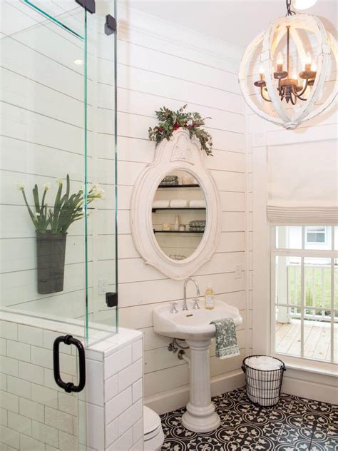 30 Best Cottage Style Bathroom Ideas and Designs for 2021