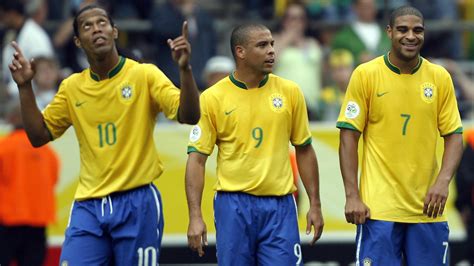 He did it his way - Ronaldinho's Brazil story | Goal.com US