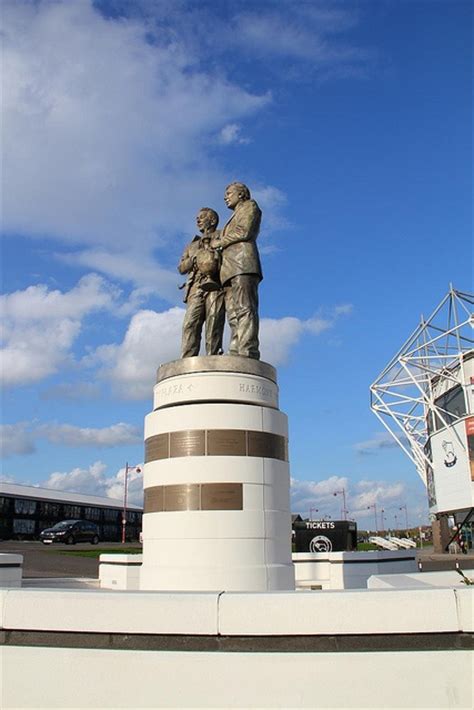 Derby County Stadium Statue