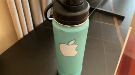 Apple made a water bottle - YouTube