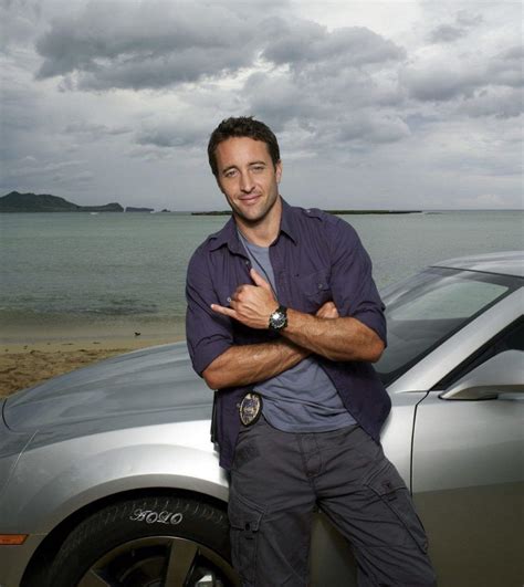 Hawaii Five 0 – Rare promo photos | Hawaii, Alex o'loughlin, Photo