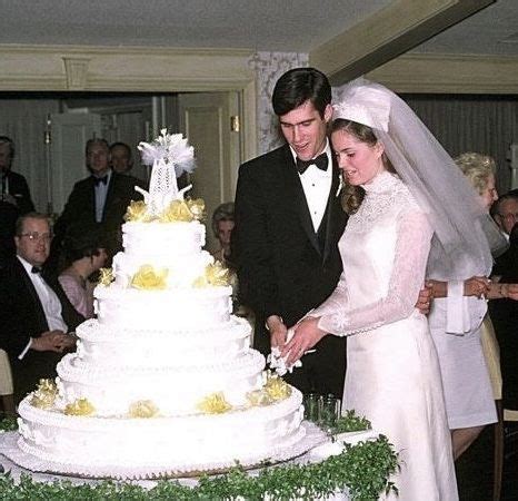 Mitt and Ann Romney Wedding Cake | Wedding cakes vintage, Wedding gowns ...