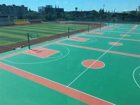 Seamless Rubber Basketball Court Flooring , Polyurethane Resin Soft Rubber Flooring