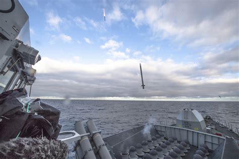 Sea Ceptor missile test firing complete at sea - GOV.UK