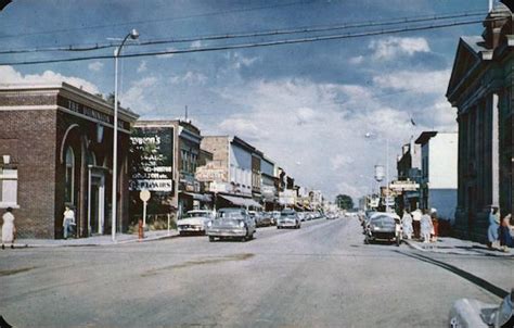 Main Street Looking East Fort Frances, ON Canada Ontario Postcard