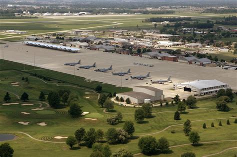 Selfridge Named ANG Airfield Complex of the Year > 127th Wing > Article Display