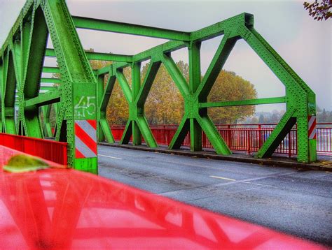 The green Bridge returns... | HDR creme