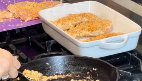 Peanut Crusted Chicken with Sweet and Spicy Peanut Butter Sauce - The ...