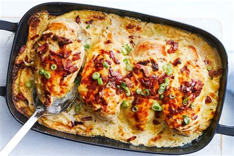 Cheesy chicken tray bake with leek and bacon recipe