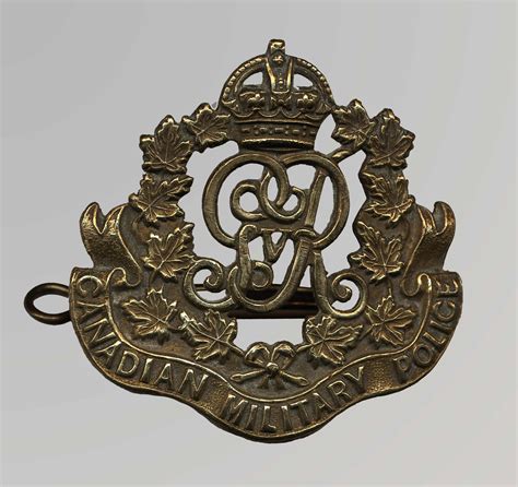 Uniforms and Personal Gear - Military Police Cap Badge | Canada and the ...