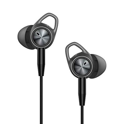 10 Best Noise Cancelling Earbuds in 2022 [Buying Guide] - Music Critic