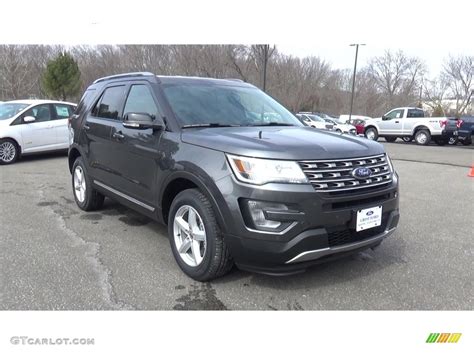 2017 Magnetic Ford Explorer XLT 4WD #119334302 Photo #11 | GTCarLot.com - Car Color Galleries