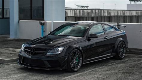 Mercedes-Benz C63 AMG Coupe Black Edition - Miami Lusso