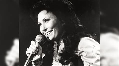 7 Loretta Lynn Songs To Listen To