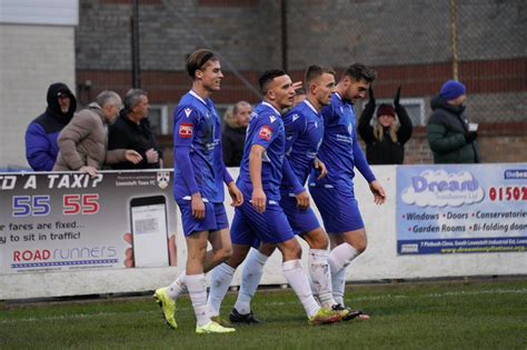 Lowestoft Town FC on Twitter: "FULL TIME: @LowestoftTownFC 1 ...