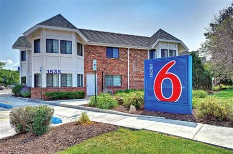 Motel 6 Chicago North- Glenview - Prices & Reviews (IL) - TripAdvisor