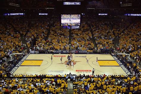 Oracle Arena : Home of the Golden State Warriors, Oakland, CA. | Golden state basketball, Golden ...