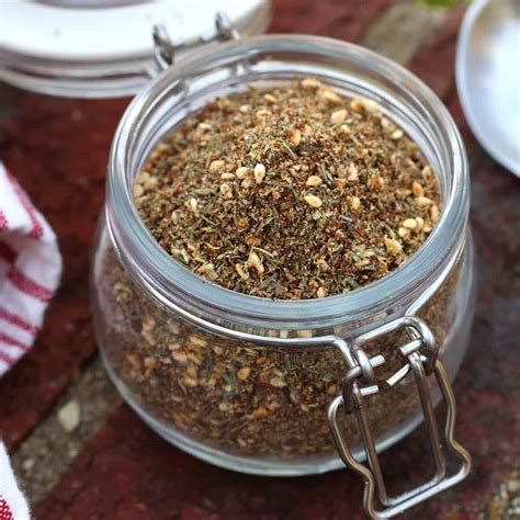 Za'atar (Middle Eastern Spice Blend) - The Daring Gourmet