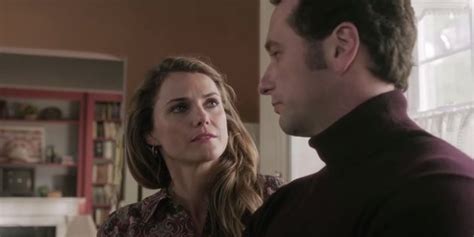 Get Paranoid In This Sneak Peek For 'The Americans' Season 2 | HuffPost