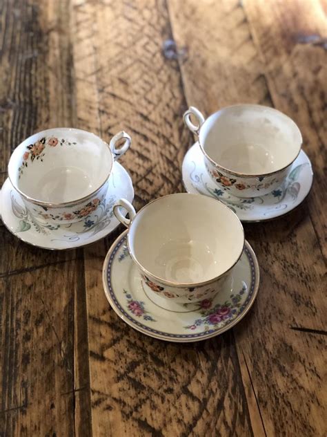 Vintage Tea Cups & Saucers - Okehurst Design