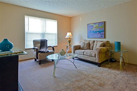 Brookview Apartments - Columbus, OH 43228