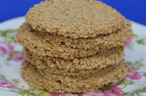 Easy Oatcake Recipe - Traditional Scottish Oatcakes - Penny's Recipes