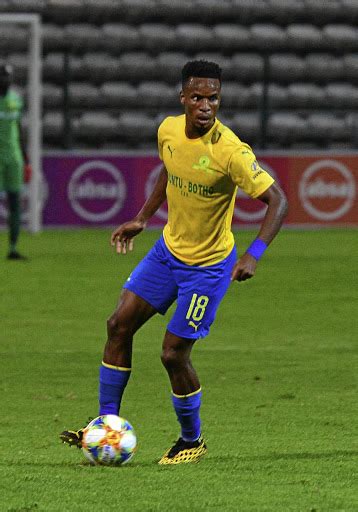 Themba Zwane eager to help Downs win 10th league trophy