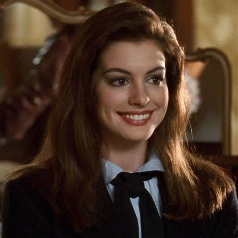 The Princess Diaries (2001) in 2024 | Anne hathaway hair, Anne hathaway ...