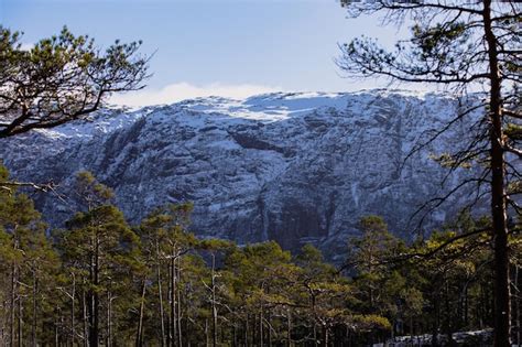 Premium Photo | Snowy mountains in norway beautiful panorama of the ...