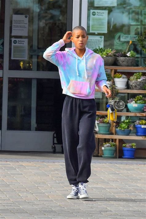 WILLOW SMITH Leaves Whole Foods in Malibu 03/28/2020 – HawtCelebs