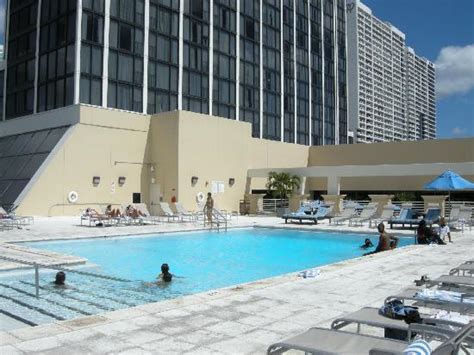 Pool - Picture of Hilton Miami Downtown, Miami - TripAdvisor