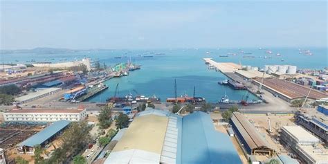 Revitalisasi Pelabuhan Batu Ampar: Membangun Daya Saing dan Langkah Menuju Transhipment Port ...