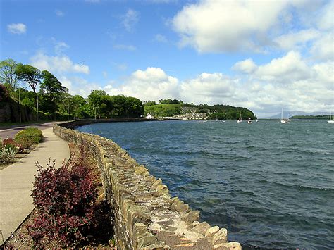 Bantry Bay © Pam Brophy cc-by-sa/2.0 :: Geograph Ireland