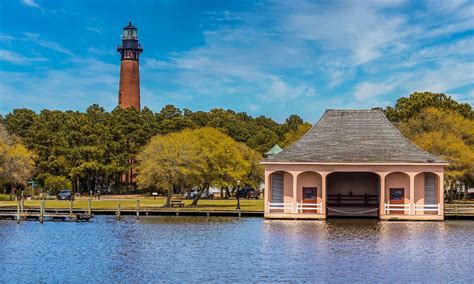 The 5 Most Beautiful Outer Banks Lighthouses