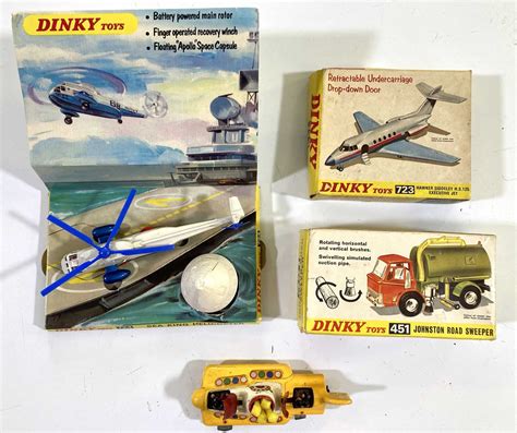 Lot 80 - DINKY TOYS.