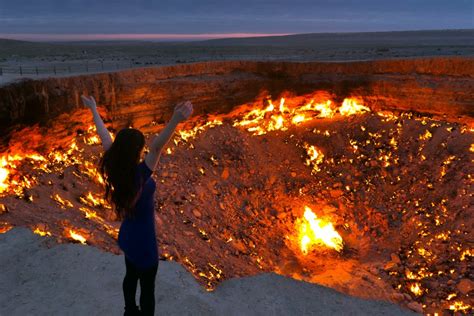 The Door To Hell (Darvaza Gas Crater) | Unfiltered Travelling