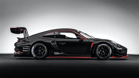 Porsche 911 GT3 R (2023) - picture 4 of 14