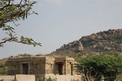 Hampi Ruins : r/IncredibleIndia