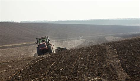 Harrowing the Soil with Disc Harrows Stock Image - Image of agronomics, ground: 149324115