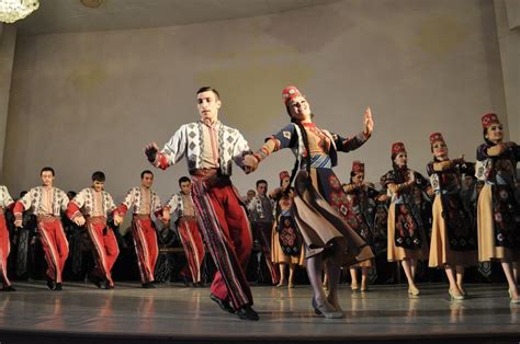 Dance of the Day • armenia2012: Armenian Traditional Dance | Armenian music, Folk music, Folk song