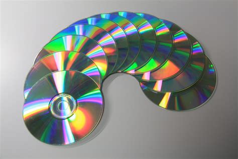 Cómo reutilizar y reciclar viejos CDs y DVDs de manera fácil y muy ...