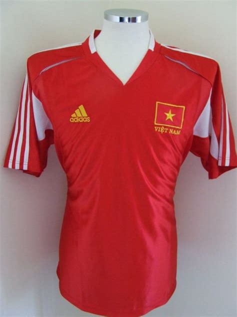 Vietnam Domicile Maillot de foot 2004. Ajouté 2010-04-20, 16:49