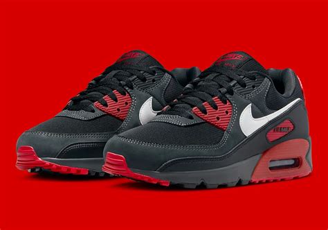 Nike Air Max 90 "Black/Red" Release Details